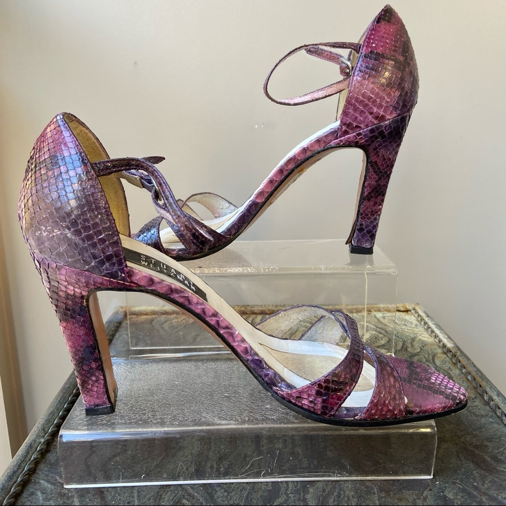 Stuart Wietzman purple snake skin Strappy sandals